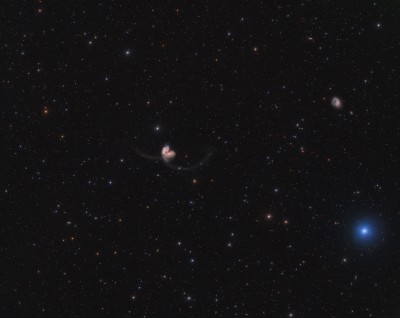 The Antennae Galaxies (NGC 4038 e NGC 4039 )MENOR.jpg