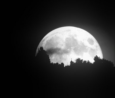 full-moon-vega.jpg