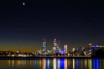 2013-06-11 Perth, Moon, Venus and Mecury (1 of 1), resH16_200px.jpg