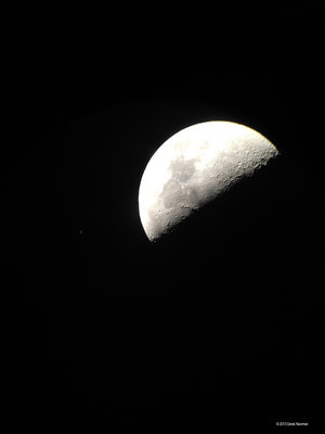 The moon and Spica.jpg