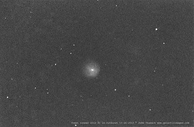 CometLinear2012X1_102613ChumackBW2HRweb_small.JPG