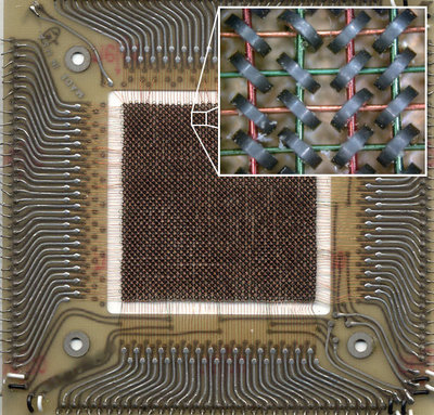 Ferrite_core_memory.jpg