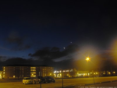 CrescentMoonVenus022614Hrweb_small.jpg