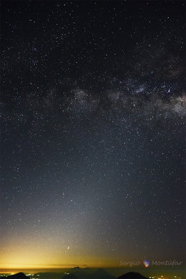 Zodiacal light.jpg