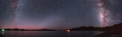 Milky way and Zodiacal light over Yamdrok Lake_2500_.jpg