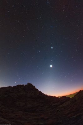 Locho-Zodiacal light_small.jpg
