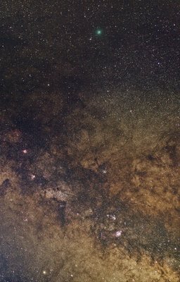 Milkyway_Comet_252P.jpg