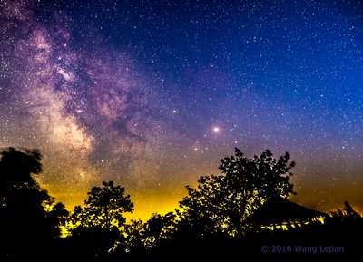 Mars, Saturn and Antares beside Milky Way_small.jpg