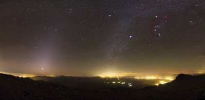 orion and zodiacal light in gargash mount_small.jpg