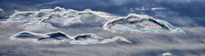 Lenticular clouds 2016-11-26.jpg