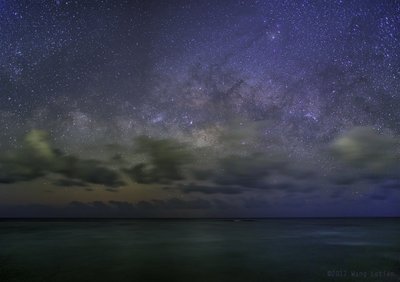 Milkyway Rising above Caribbean Sea_small.jpg