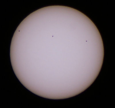 Transito de la ISS por delante del sol 17022017 recortada B .jpg