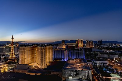 ShadowRays-LasVegas_9893-net_small.jpg