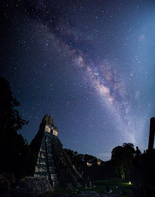 Tikal Mistico por Claudia Lira_small.jpg