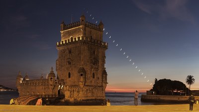 Lisbon_moonset_ss_small.jpg