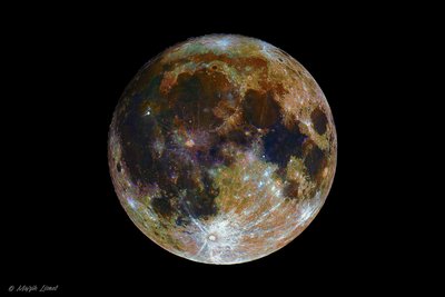 Colorful_Moon_Majzik_small.jpg