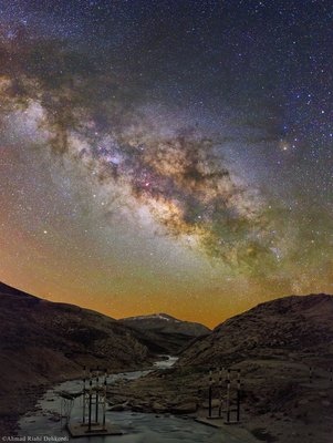 MilkyWay over old bridge of KouhrangNASA_small.jpg