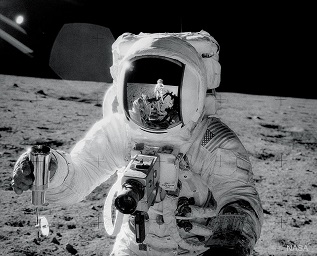 BeanConrad_Apollo12_960.jpg