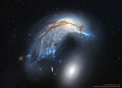 PorpoiseGalaxy_HubbleFraile_960.jpg