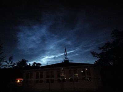 Noctilucent clouds by Dammfri School July 5 2020.jpg