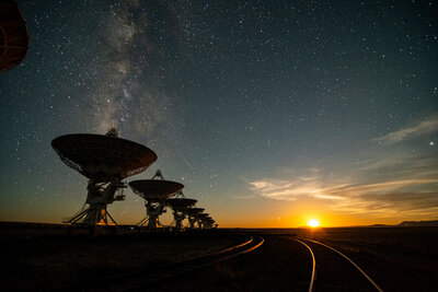 VLA_Moonset_NIK_0991_1024.jpg