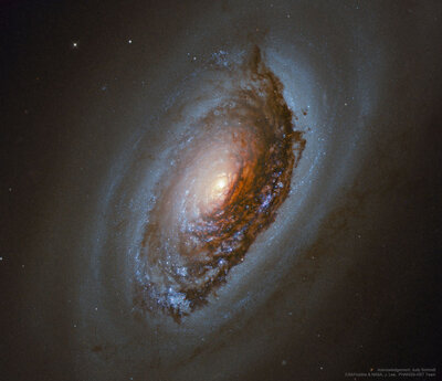 M64_Hubble_960.jpg