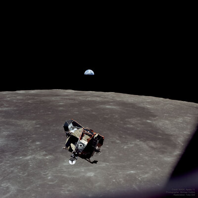 EarthMoonSpaceship_Apollo11Ord_960.jpg