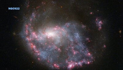 ngc922_hst_960.jpg