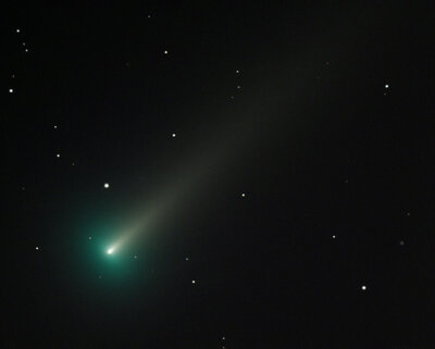 leonard-lrgb_stars-comet.jpg