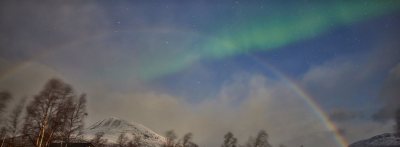 A moonbow and an aurora Ylva Sarri.png