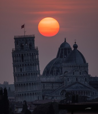 sunspotsleaningtowerofpisa1024.jpg