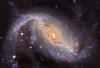 NGC1672_Hubble_3600.jpg