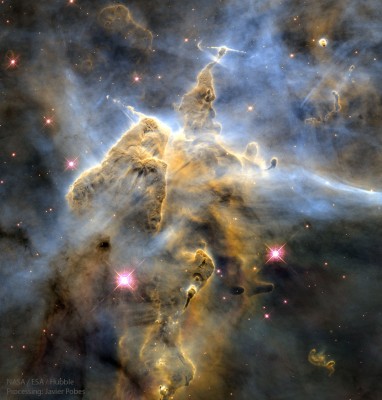 MysticCarina_HubbleSerrano_960.jpg