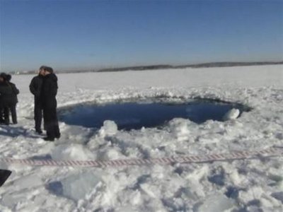 Radar-sees-meteor-crater-under-Russia-lake.jpg